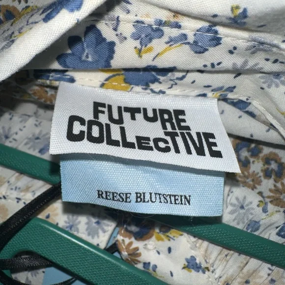 NWT Future Collective Floral Blouse - Picture 2 of 6